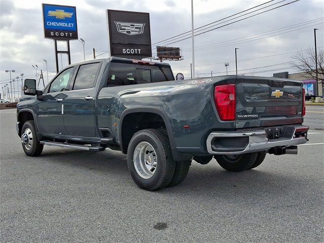 2025 Chevrolet Silverado 3500HD LTZ