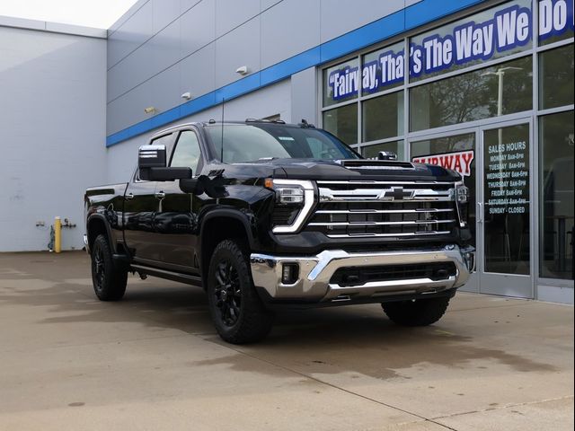 2025 Chevrolet Silverado 3500HD LTZ