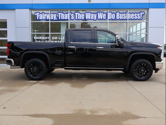 2025 Chevrolet Silverado 3500HD LTZ