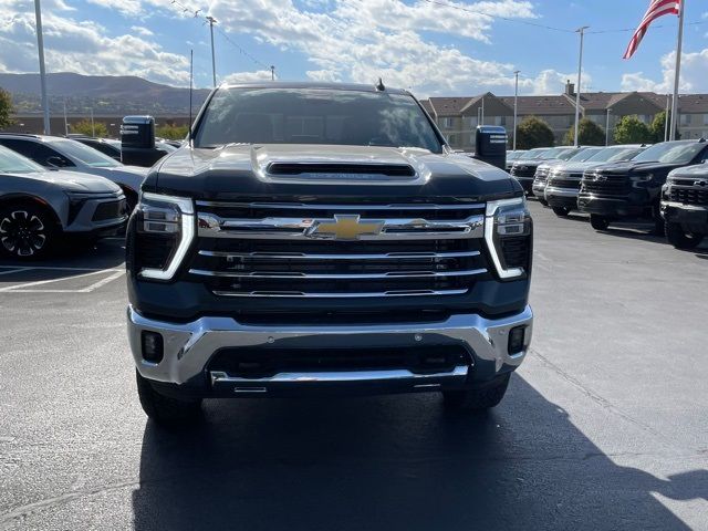 2025 Chevrolet Silverado 3500HD LTZ