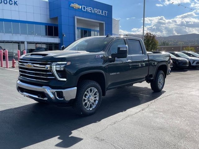 2025 Chevrolet Silverado 3500HD LTZ