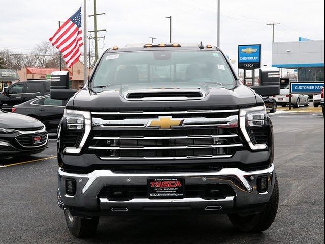 2025 Chevrolet Silverado 3500HD LTZ