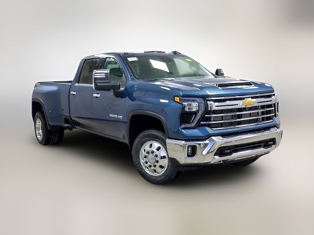 2025 Chevrolet Silverado 3500HD LTZ