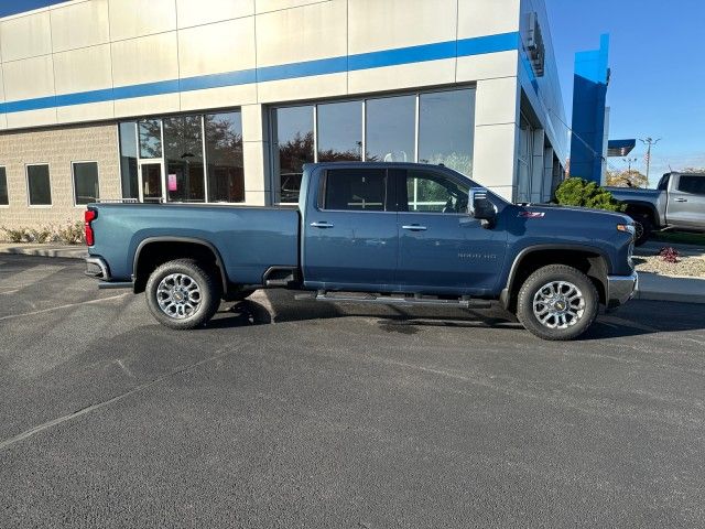 2025 Chevrolet Silverado 3500HD LTZ