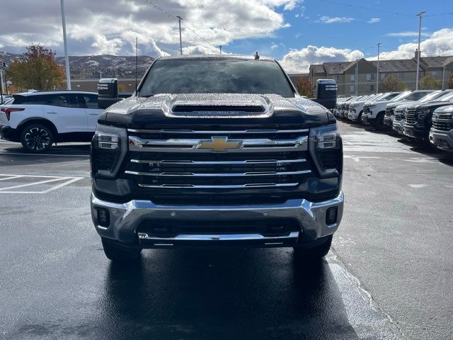 2025 Chevrolet Silverado 3500HD LTZ