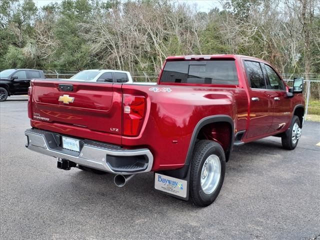 2025 Chevrolet Silverado 3500HD LTZ