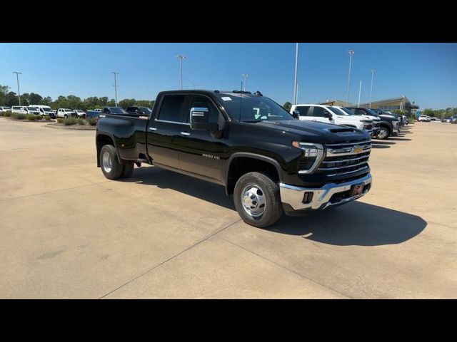 2025 Chevrolet Silverado 3500HD LTZ