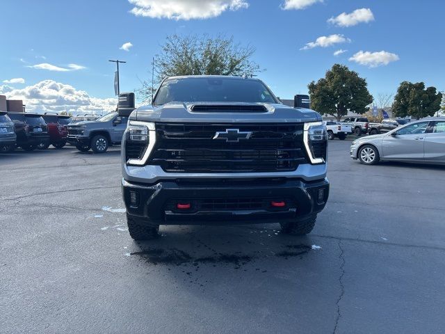 2025 Chevrolet Silverado 3500HD LTZ