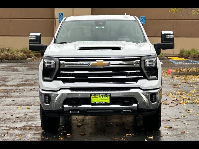 2025 Chevrolet Silverado 3500HD LTZ