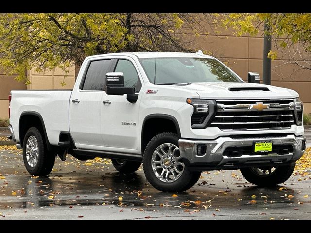 2025 Chevrolet Silverado 3500HD LTZ