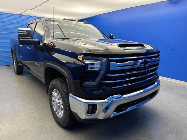 2025 Chevrolet Silverado 3500HD LTZ