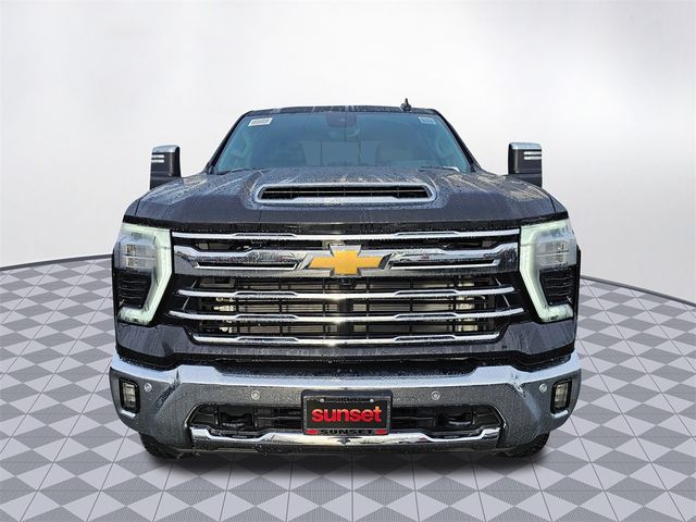 2025 Chevrolet Silverado 3500HD LTZ