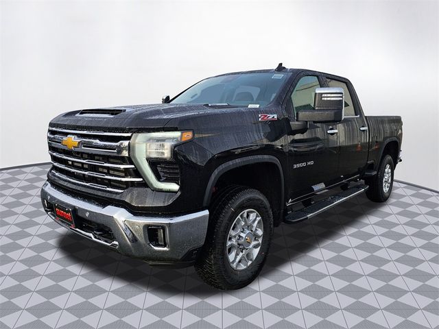 2025 Chevrolet Silverado 3500HD LTZ