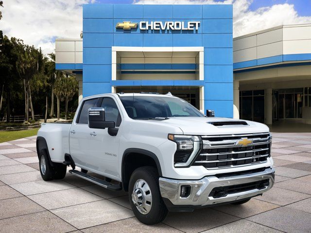 2025 Chevrolet Silverado 3500HD LTZ