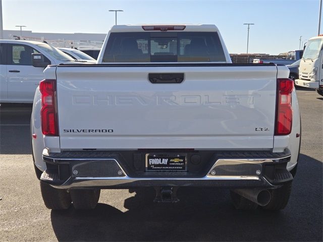 2025 Chevrolet Silverado 3500HD LTZ