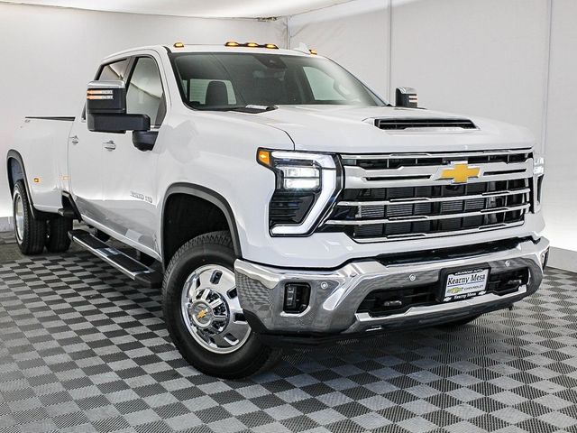 2025 Chevrolet Silverado 3500HD LTZ