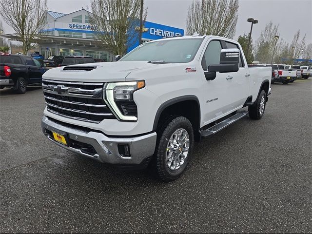 2025 Chevrolet Silverado 3500HD LTZ