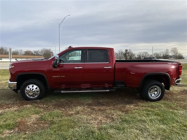 2025 Chevrolet Silverado 3500HD LTZ