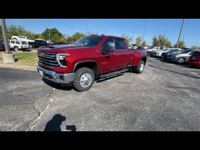 2025 Chevrolet Silverado 3500HD LTZ