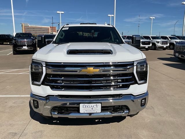 2025 Chevrolet Silverado 3500HD LTZ