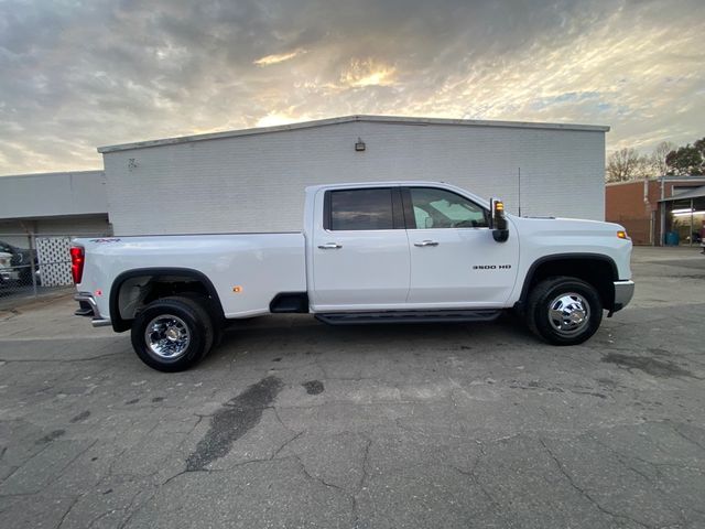 2025 Chevrolet Silverado 3500HD LTZ