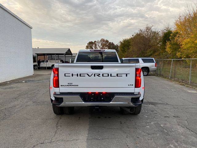 2025 Chevrolet Silverado 3500HD LTZ