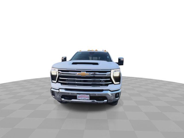 2025 Chevrolet Silverado 3500HD LTZ