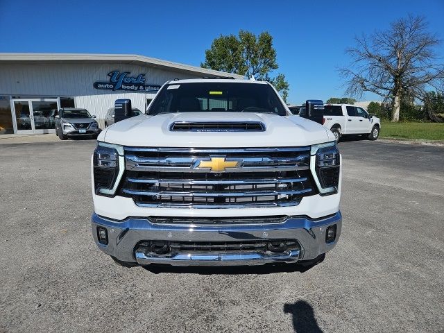 2025 Chevrolet Silverado 3500HD LTZ