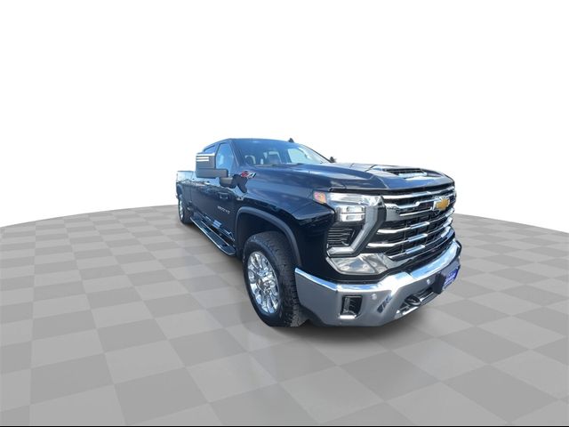 2025 Chevrolet Silverado 3500HD LTZ