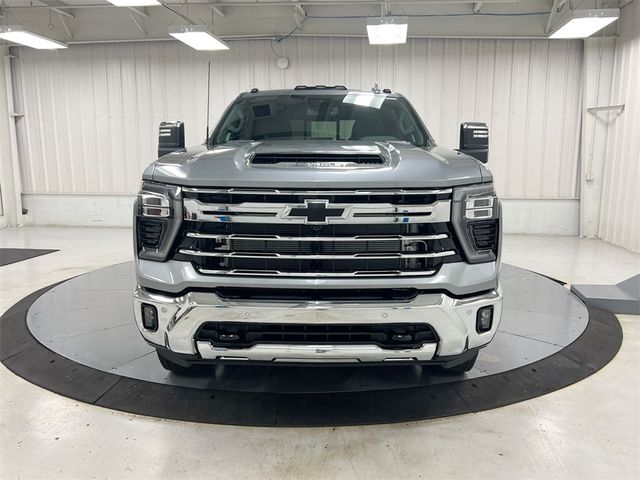 2025 Chevrolet Silverado 3500HD LTZ