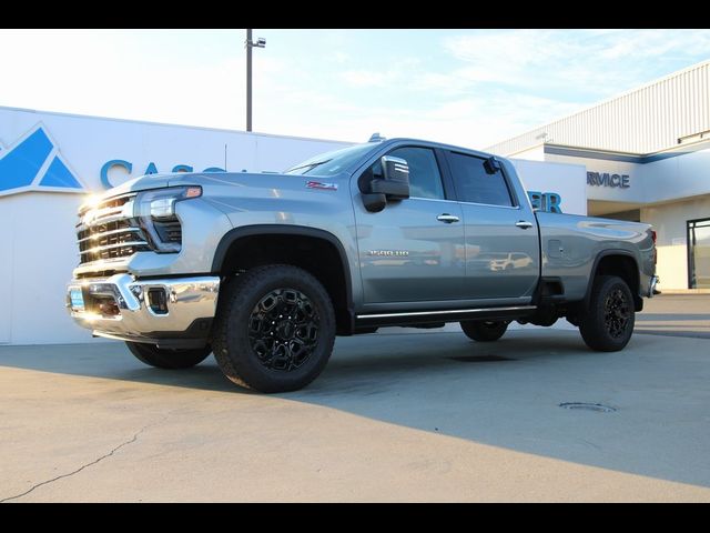 2025 Chevrolet Silverado 3500HD LTZ