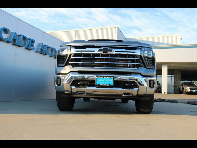 2025 Chevrolet Silverado 3500HD LTZ