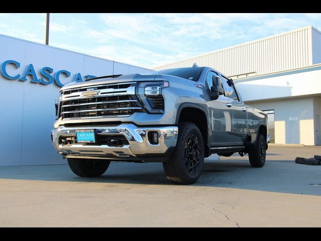 2025 Chevrolet Silverado 3500HD LTZ