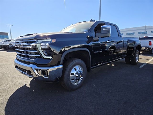 2025 Chevrolet Silverado 3500HD LTZ