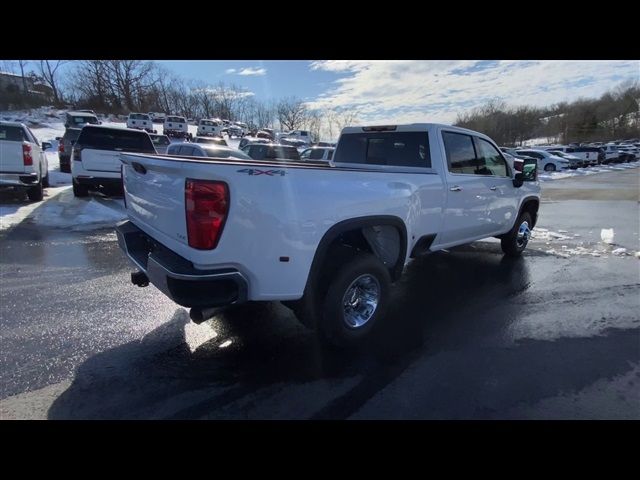 2025 Chevrolet Silverado 3500HD LTZ