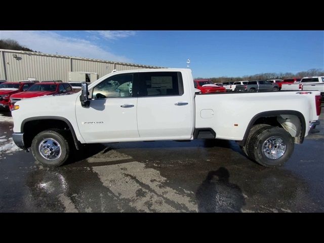 2025 Chevrolet Silverado 3500HD LTZ