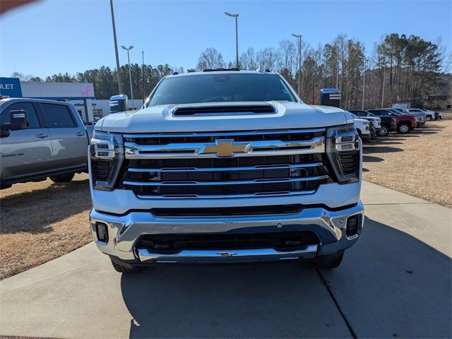 2025 Chevrolet Silverado 3500HD LTZ