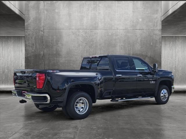 2025 Chevrolet Silverado 3500HD LTZ