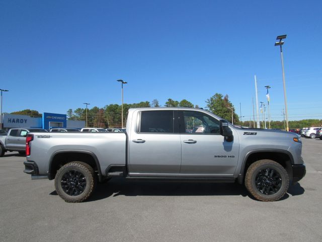 2025 Chevrolet Silverado 3500HD LTZ