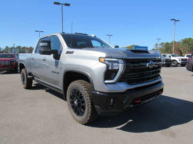 2025 Chevrolet Silverado 3500HD LTZ