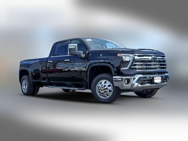 2025 Chevrolet Silverado 3500HD LTZ