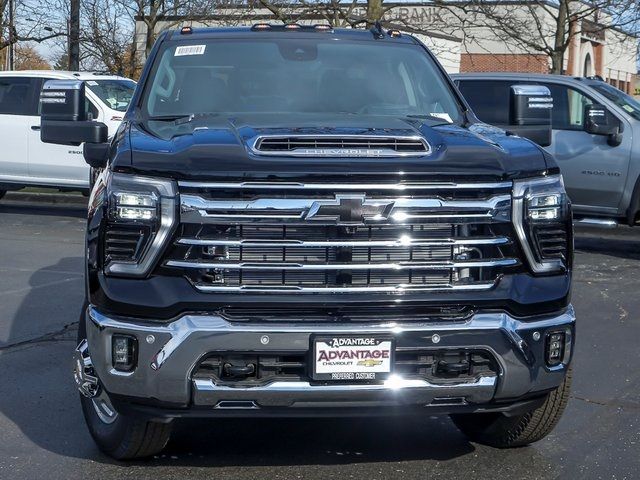 2025 Chevrolet Silverado 3500HD LTZ