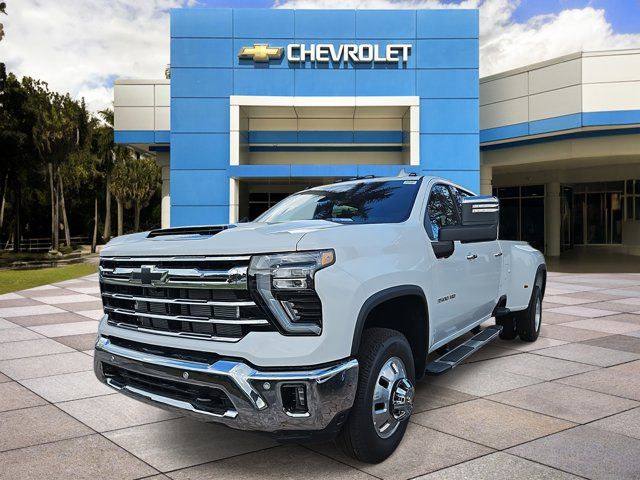 2025 Chevrolet Silverado 3500HD LTZ