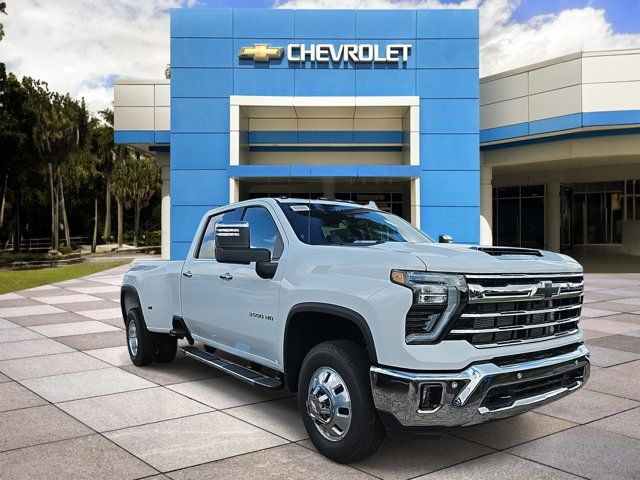 2025 Chevrolet Silverado 3500HD LTZ