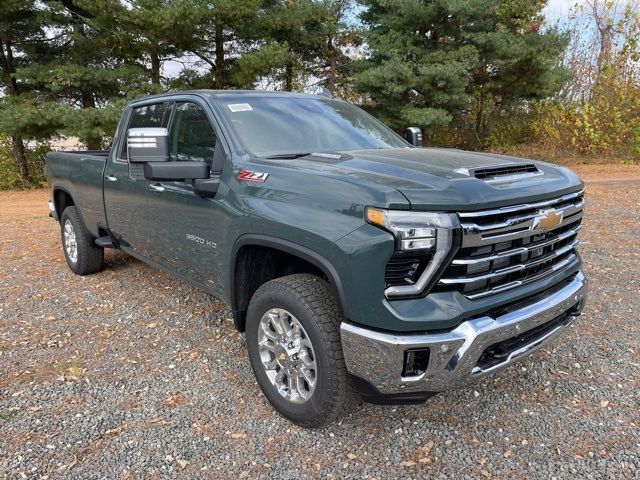 2025 Chevrolet Silverado 3500HD LTZ