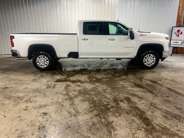 2025 Chevrolet Silverado 3500HD LTZ