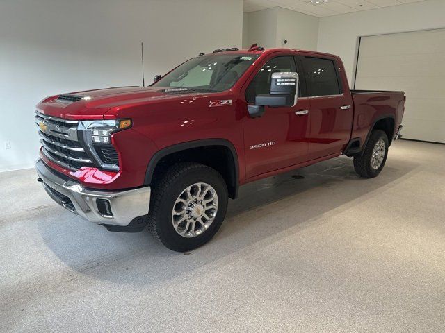 2025 Chevrolet Silverado 3500HD LTZ