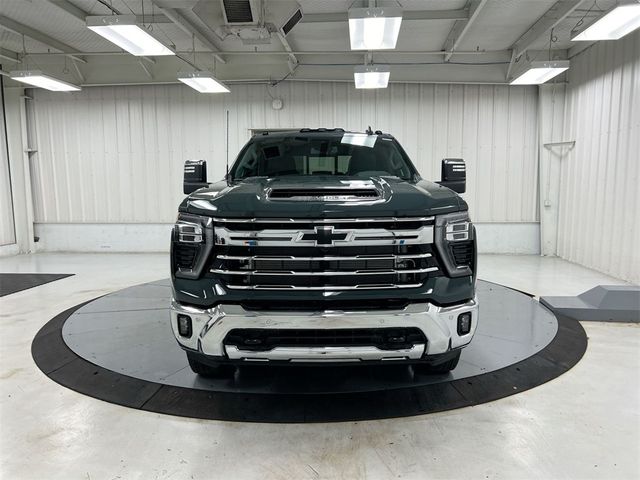 2025 Chevrolet Silverado 3500HD LTZ