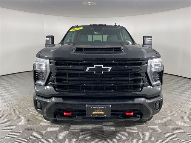 2025 Chevrolet Silverado 3500HD LTZ