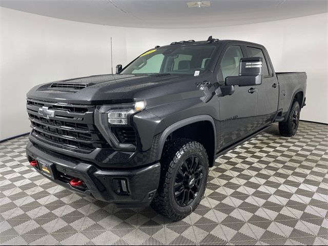 2025 Chevrolet Silverado 3500HD LTZ